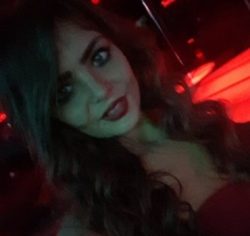 Миниатюрная девушка ищет мужчину в Тольятти для страстного интима Миниатюрная девушка ищет мужчину в Тольятти для страстного интима