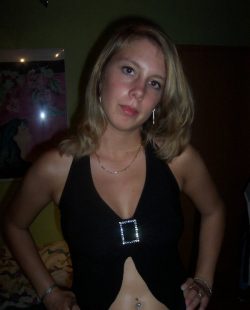 Девушка ищет мужину из Твери для отношений без обязательств Девушка ищет мужину из Твери для отношений без обязательств