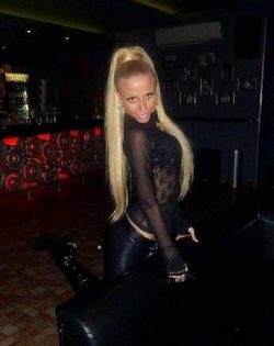 Я симпатичная блондинка, мама и жена. Ищу любовницу ЮЗАО Я симпатичная блондинка, мама и жена. Ищу любовницу ЮЗАО