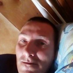 Реальный секс Молодой парень ищет девушку в Тольятти Реальный секс Молодой парень ищет девушку в Тольятти