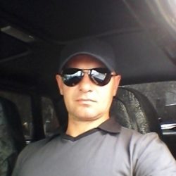 Парень из Твери, помогаю девушкам и женщинам скрасить одиночество Парень из Твери, помогаю девушкам и женщинам скрасить одиночество